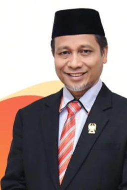 Rajudin Sagala Bantu Pasien Operasi Caesar di RS Medan